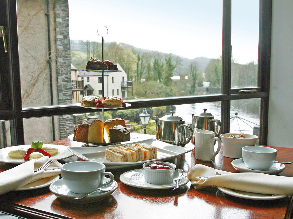 Whitewater & Hotel Newby Bridge