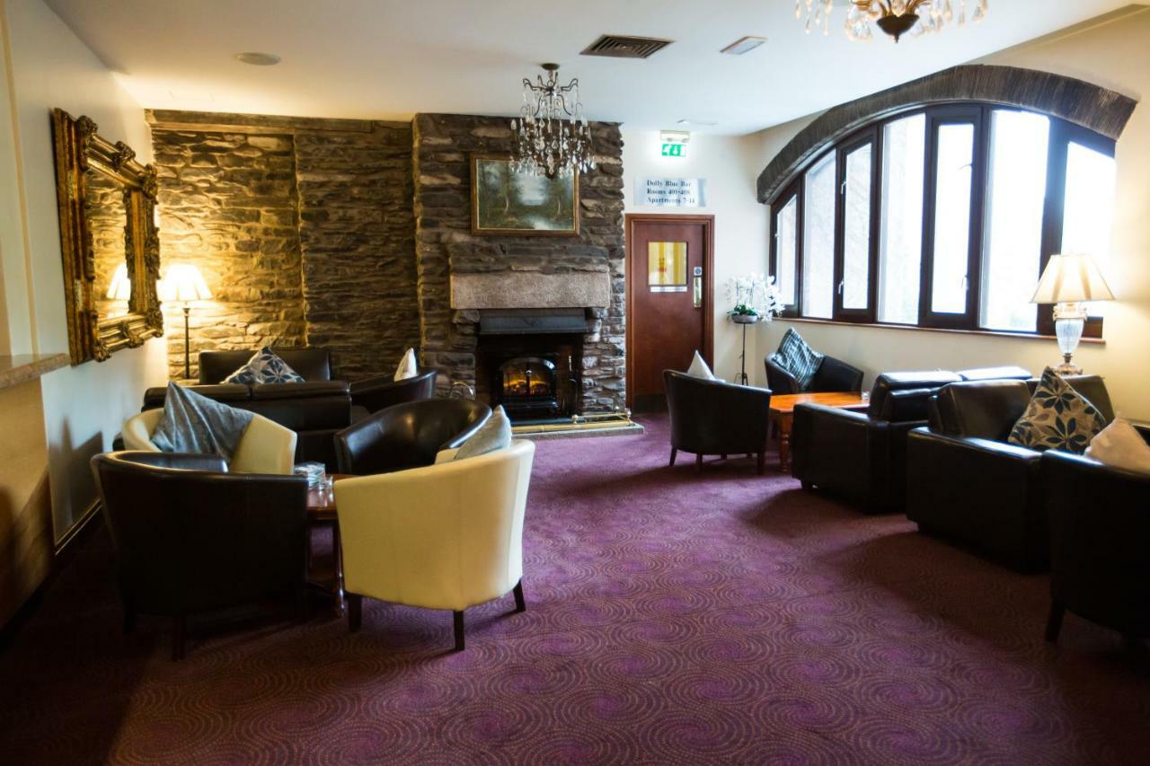 Hotel Whitewater &